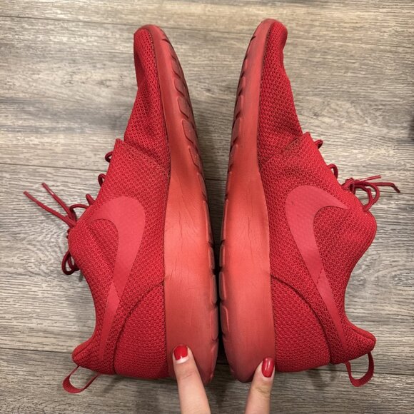 Nike Mens Roshe One Run Triple Red Varsity Red 511881-666 Running Shoe Size 11.5 - Picture 7 of 9
